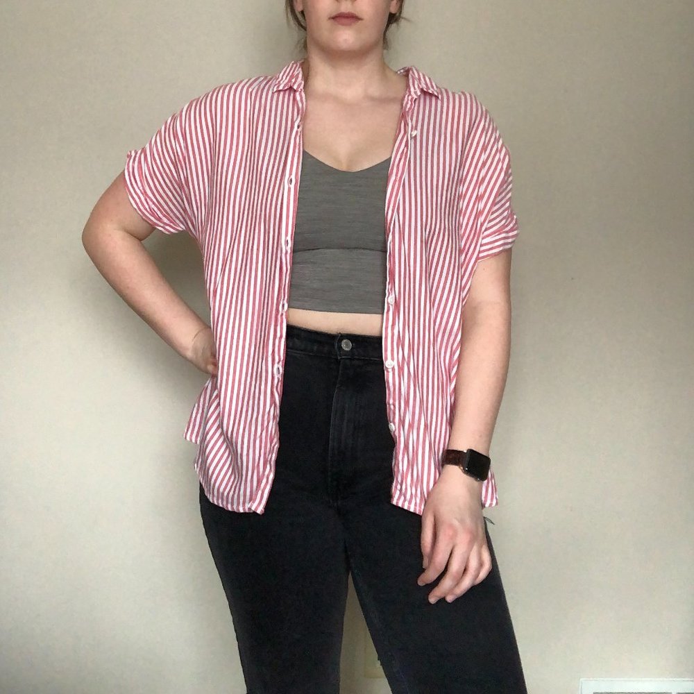 Stripped short sleeve button up